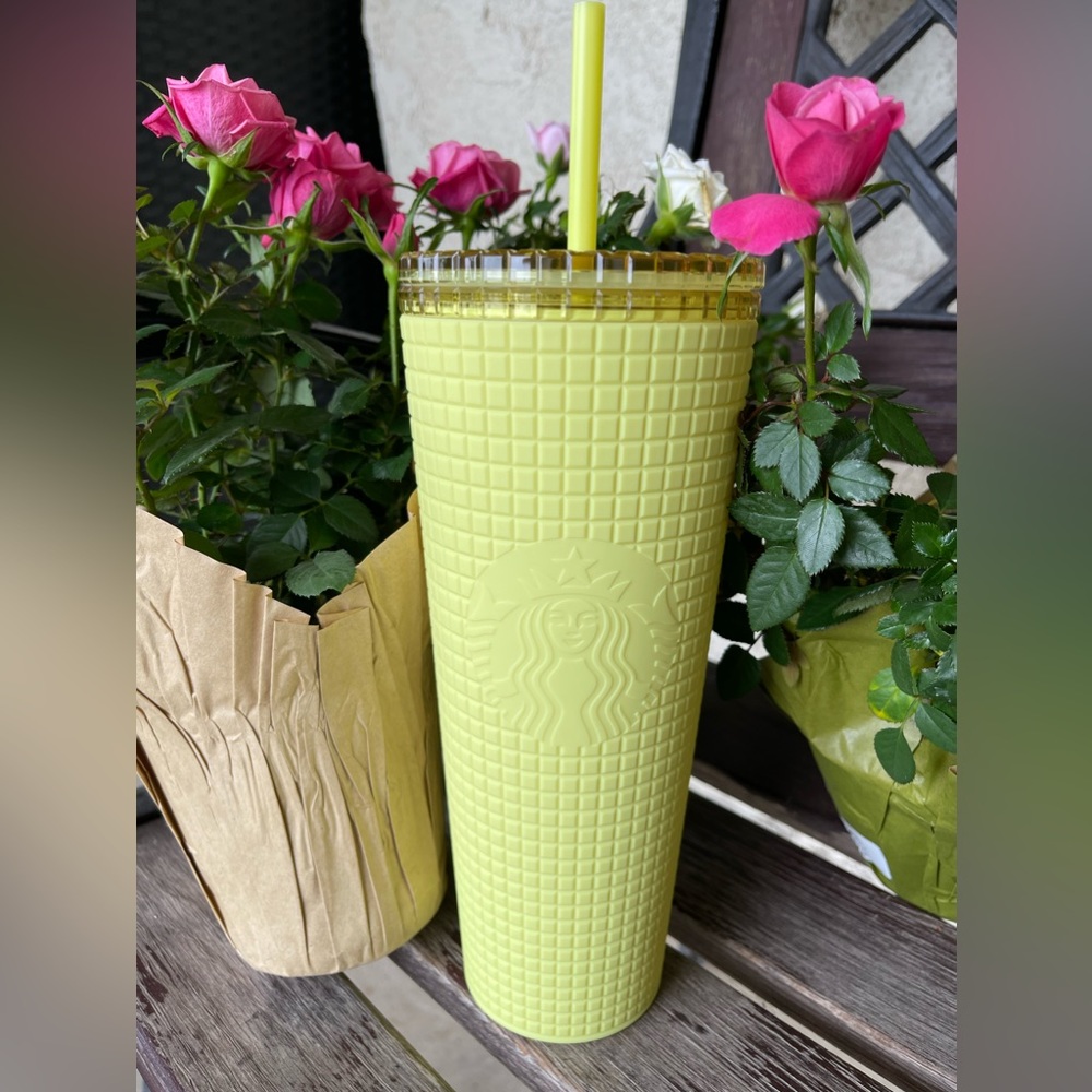 Starbucks Tumbler / Venti Winter 2023 Cup